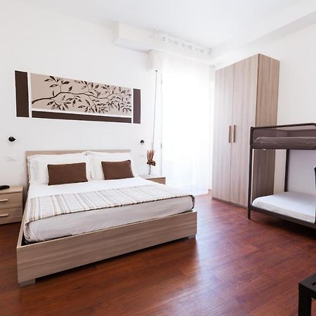 Hotel Al Nuovo Porto 贝拉里亚-伊贾马里纳 外观 照片