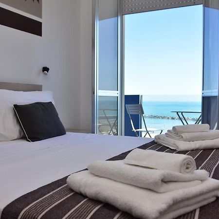 Hotel Al Nuovo Porto 贝拉里亚-伊贾马里纳 外观 照片