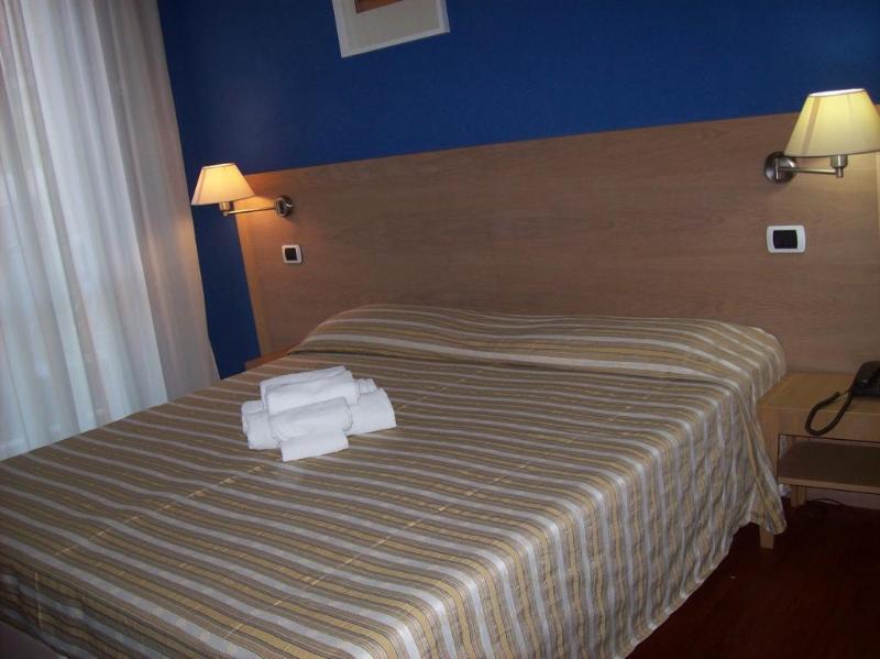 Hotel Al Nuovo Porto 贝拉里亚-伊贾马里纳 外观 照片