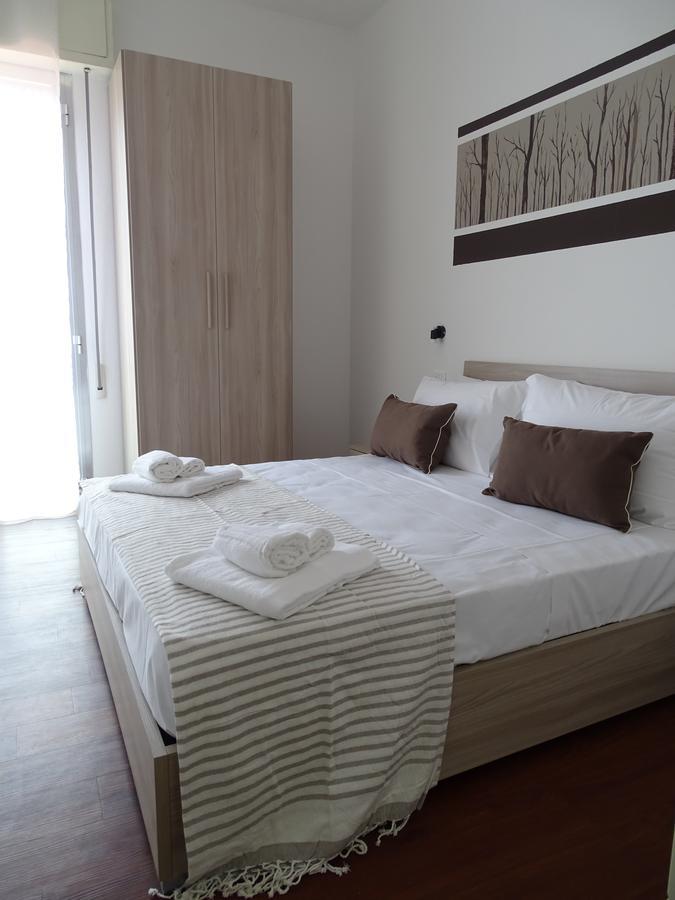 Hotel Al Nuovo Porto 贝拉里亚-伊贾马里纳 外观 照片